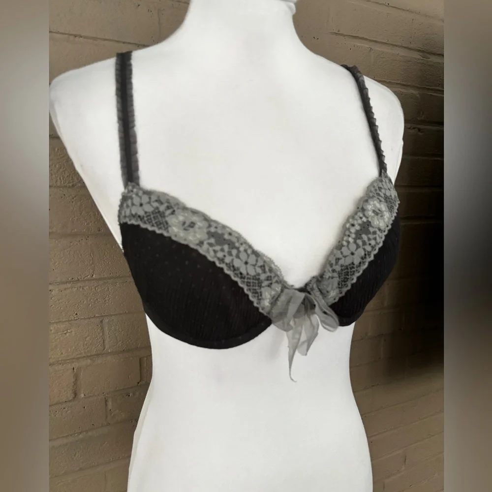 Victoria’s Secret Angels Gray Demi Bra 34C